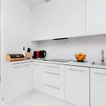 Apartamento Stylish Two Bedroom Nasypowa By Renters Gdynia