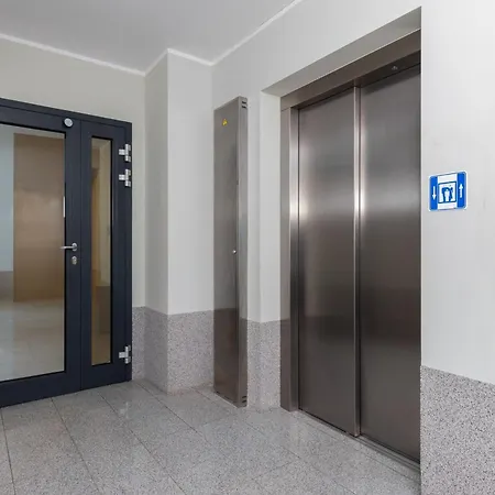 Stylish Two Bedroom Nasypowa By Renters Apartament *