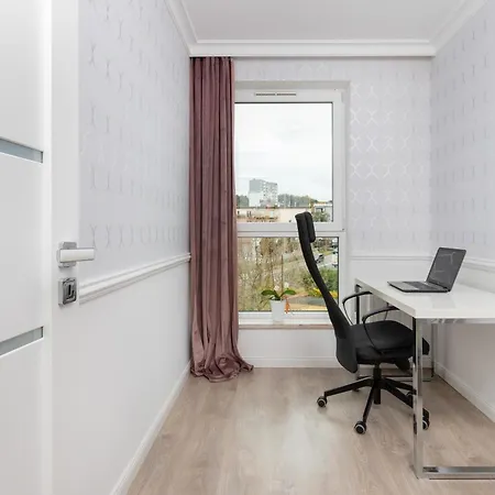 Stylish Two Bedroom Nasypowa By Renters Apartamento Gdynia