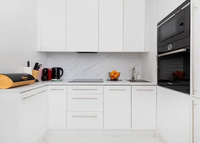 Stylish Two Bedroom Nasypowa By Renters