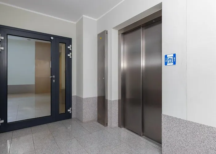 Stylish Two Bedroom Nasypowa By Renters Lägenhet *