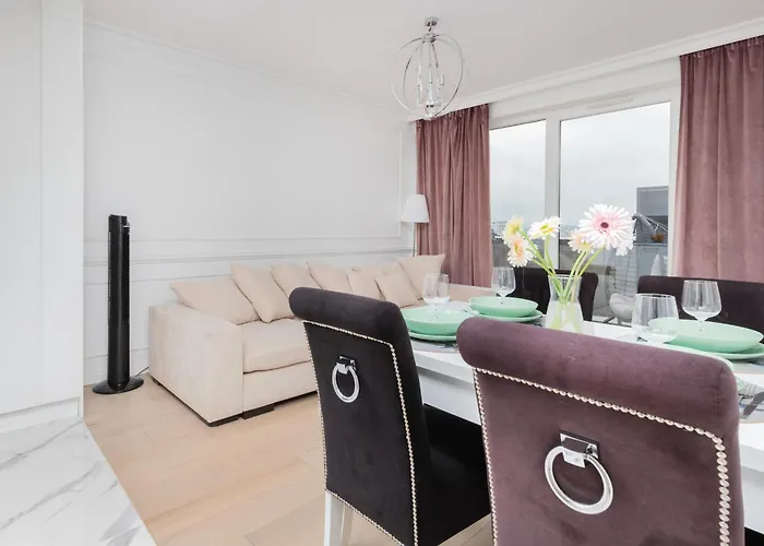 Stylish Two Bedroom Nasypowa By Renters